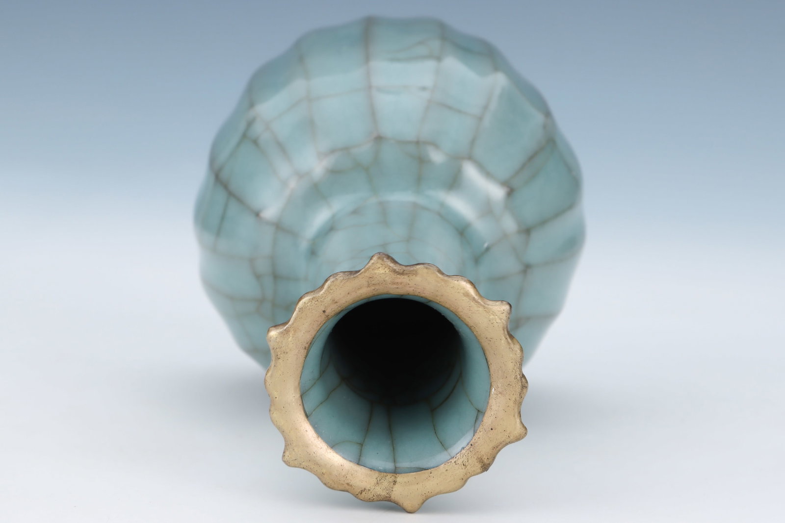 Guan Ware Porcelain Vase - 7