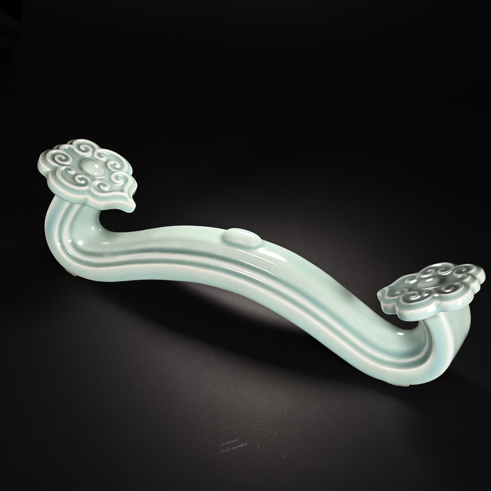 Longquan Ware Dragon Pattern Porcelain RuYi Ornament: Longquan Ware Dragon Pattern Porcelain RuYi Ornament (14 x 47cm)