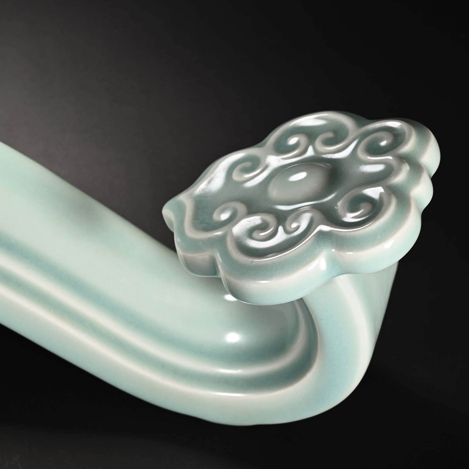 Longquan Ware Dragon Pattern Porcelain RuYi Ornament - 4