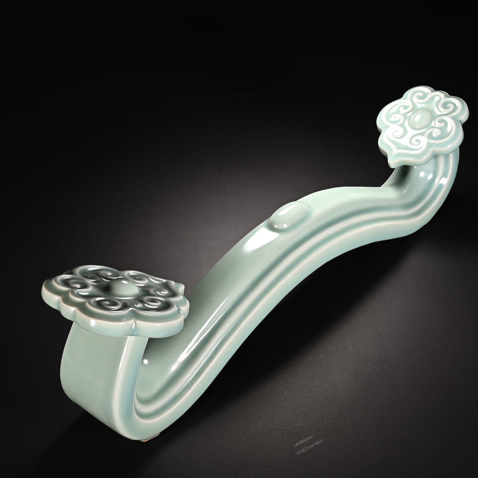 Longquan Ware Dragon Pattern Porcelain RuYi Ornament - 5