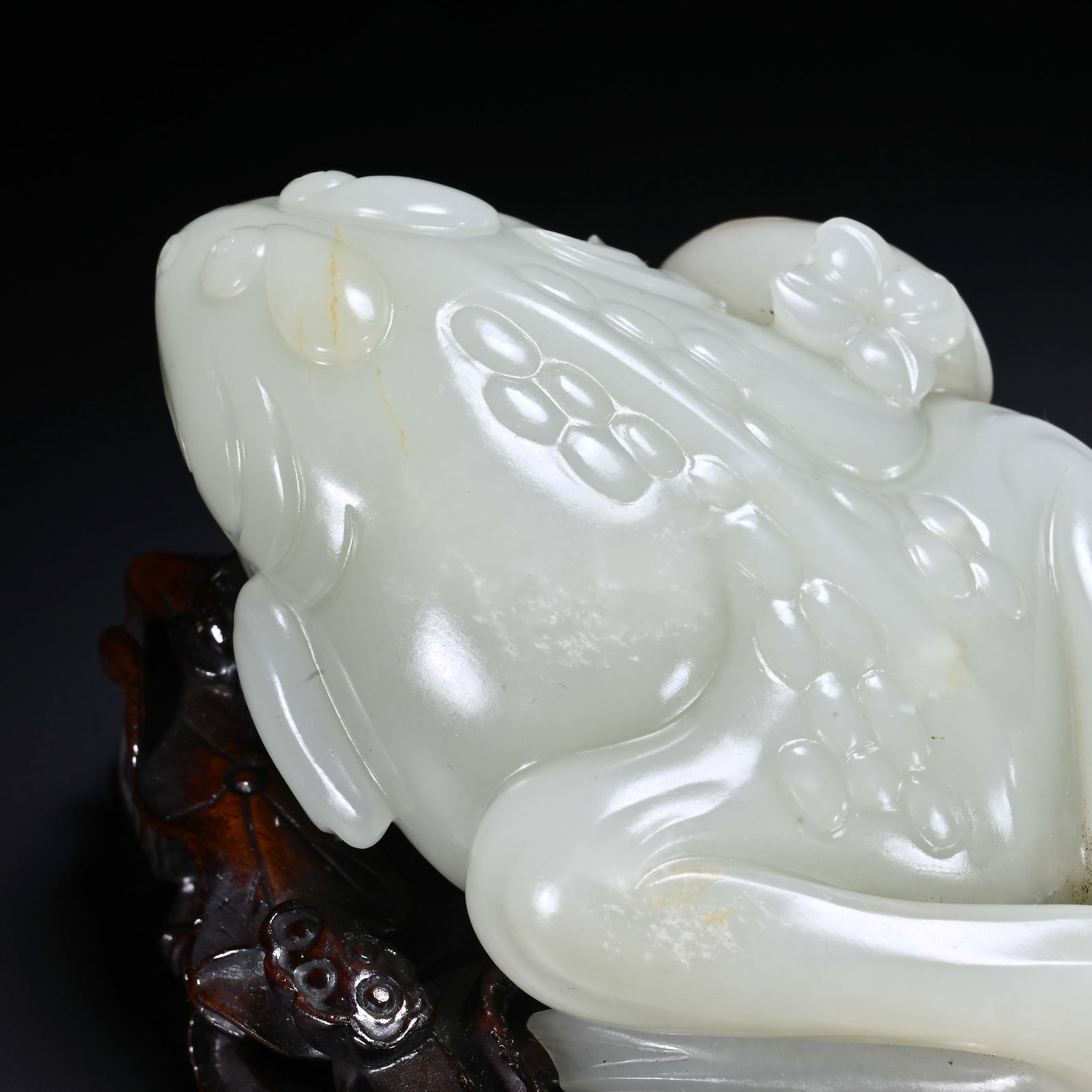 Jade Carved Toad Shape Figure - 3