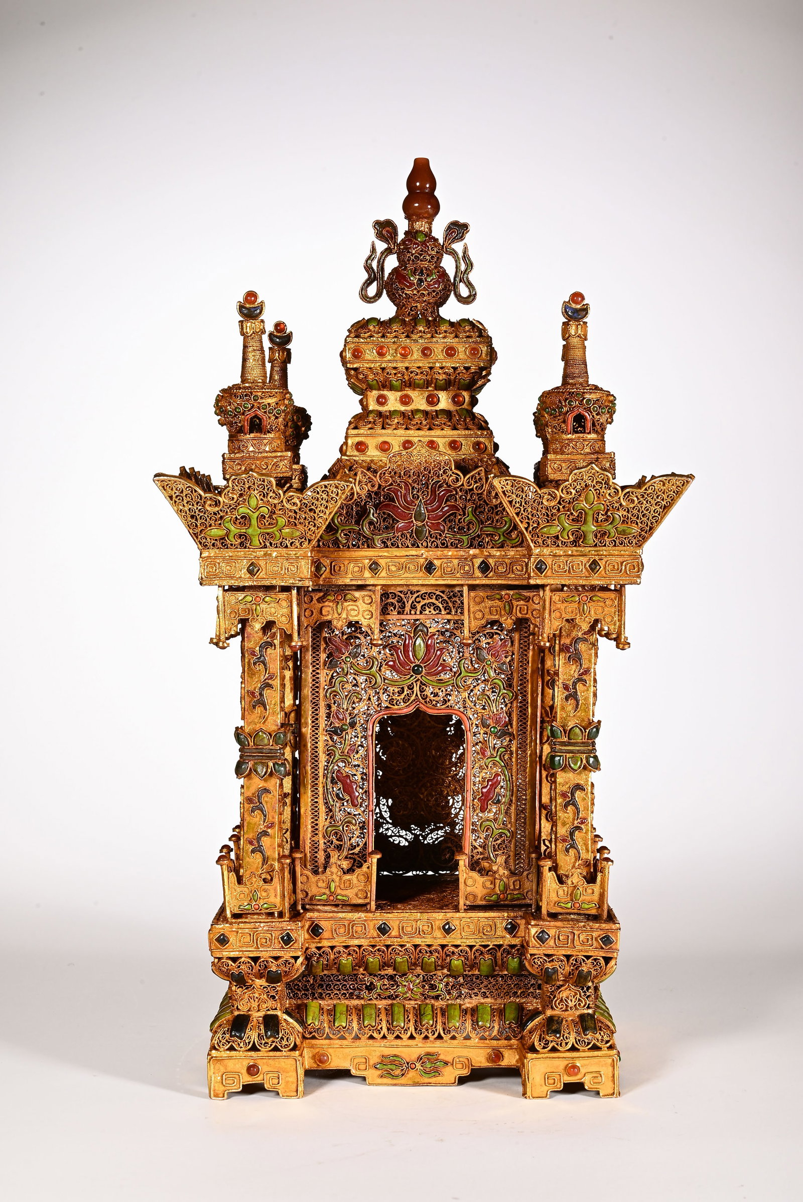 Gilt Bronze Inlaid Gem Stone Carved Flower Pattern Buddha Niche: Gilt Bronze Inlaid Gem Stone Carved Flower Pattern Buddha Niche (36 x 19cm)