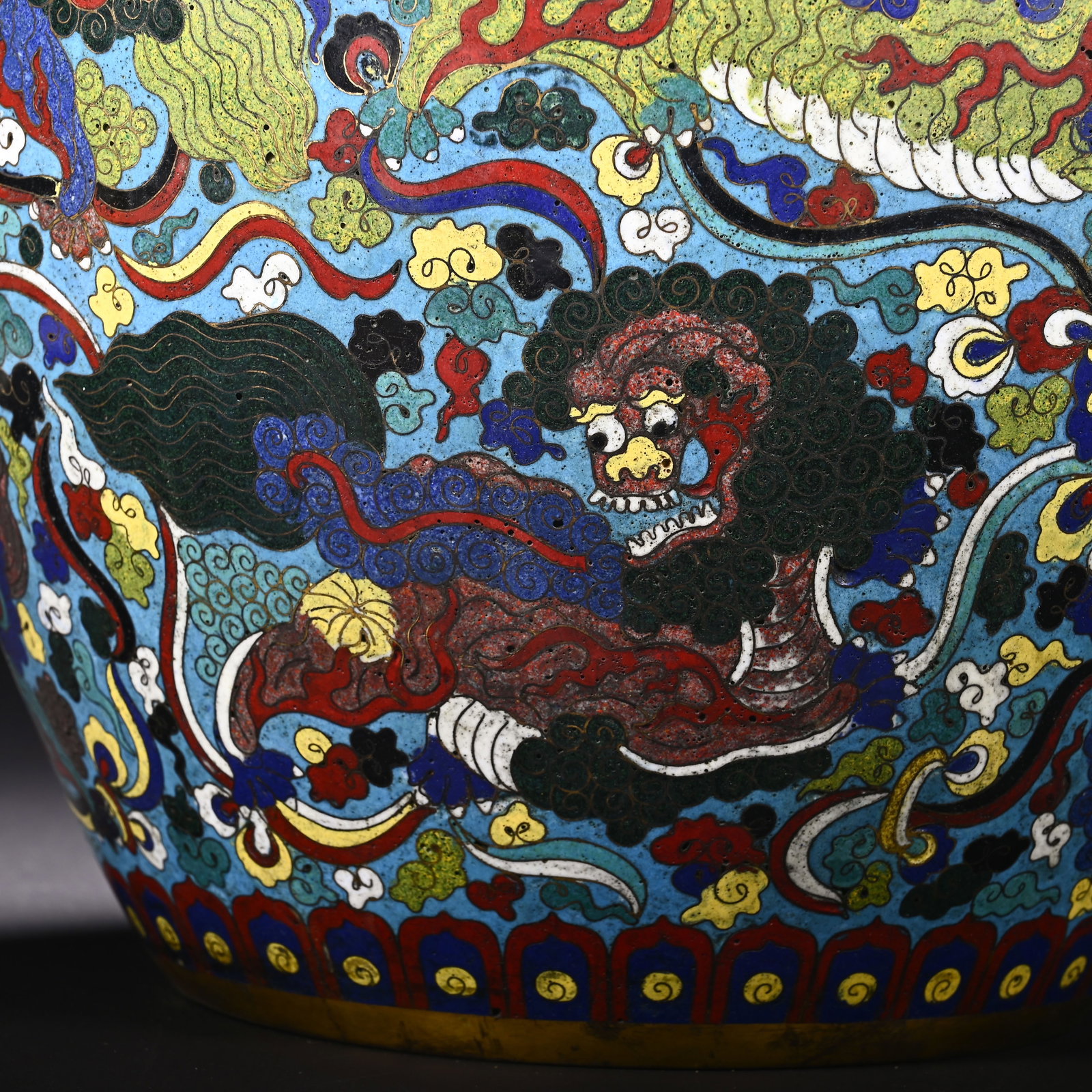 Bronze Cloisonne Carved Lion and Cloud Pattern Pot - 3