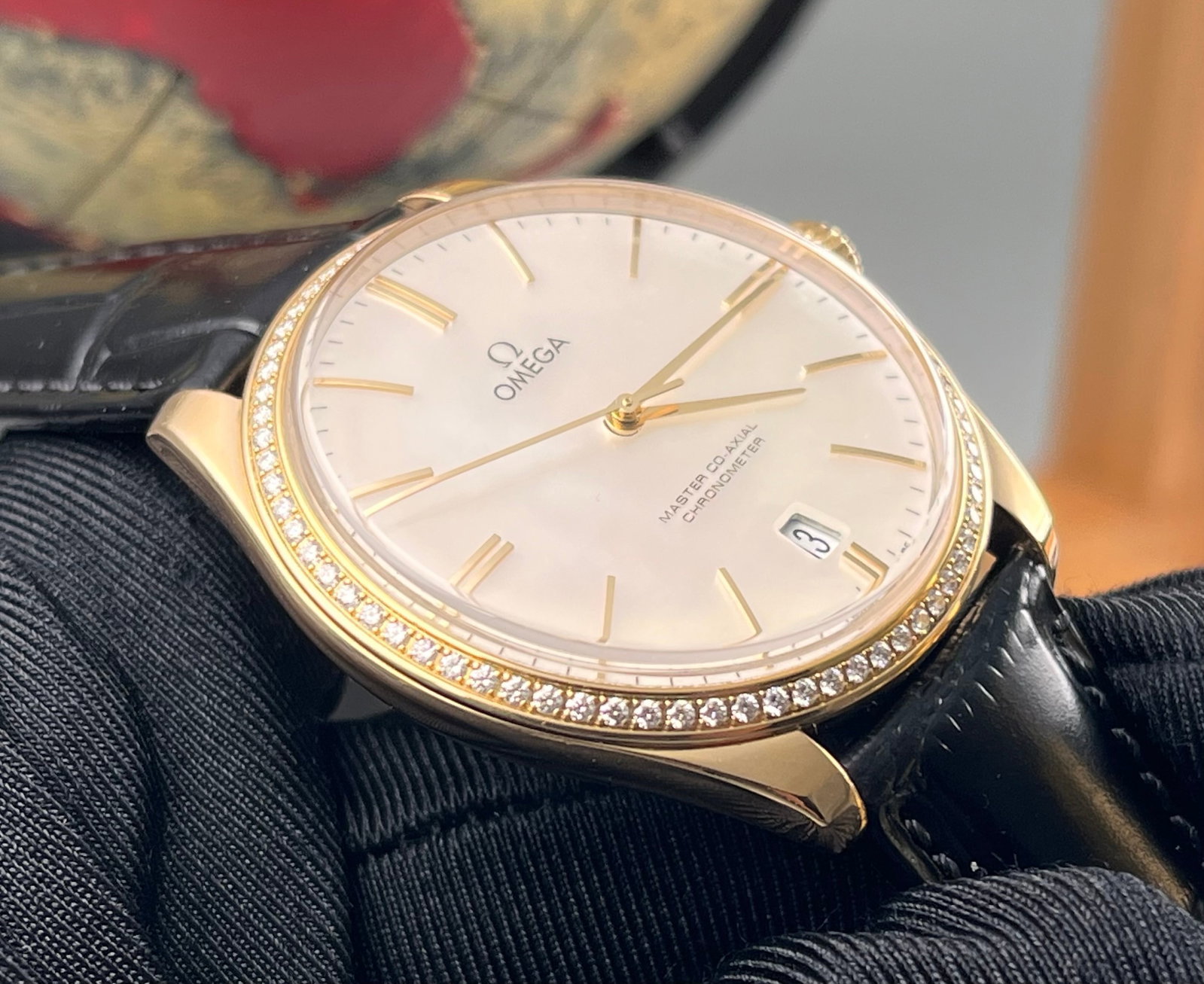 OMEGA 18k De Ville Tr?sor wristwatch - 3