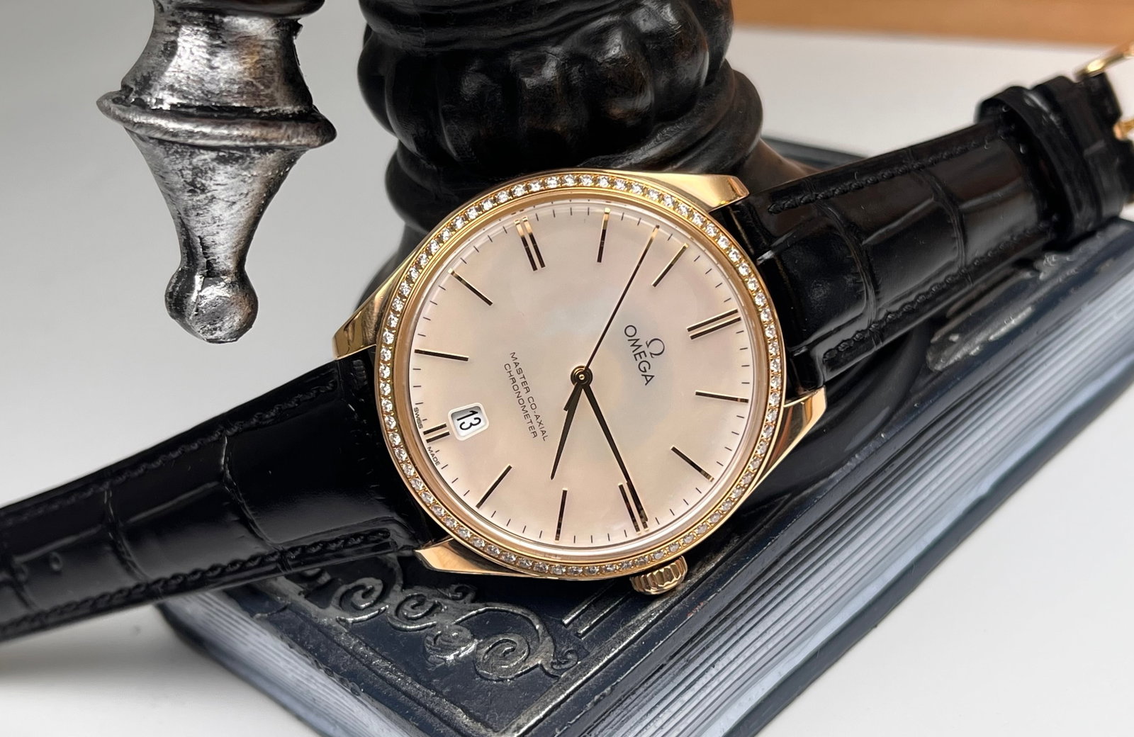 OMEGA 18k De Ville Tr?sor wristwatch - 4