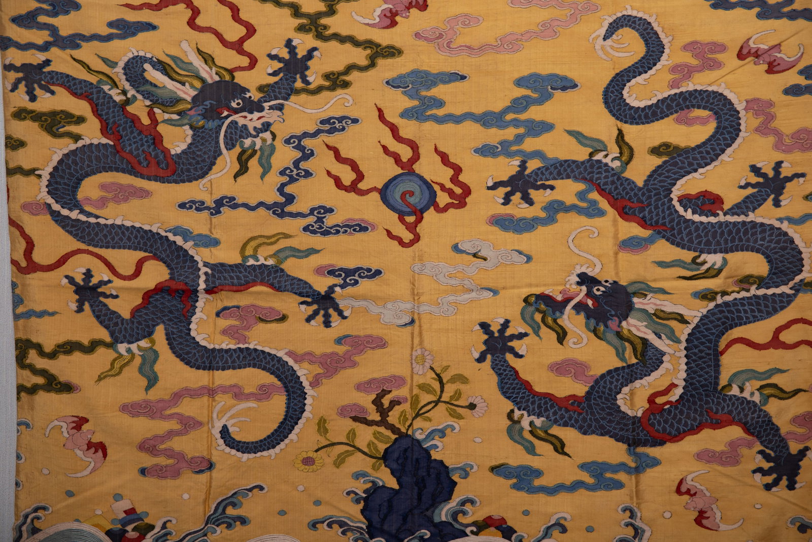 Silk Embroidery Cloud and Dragon Pattern Kesi - 2