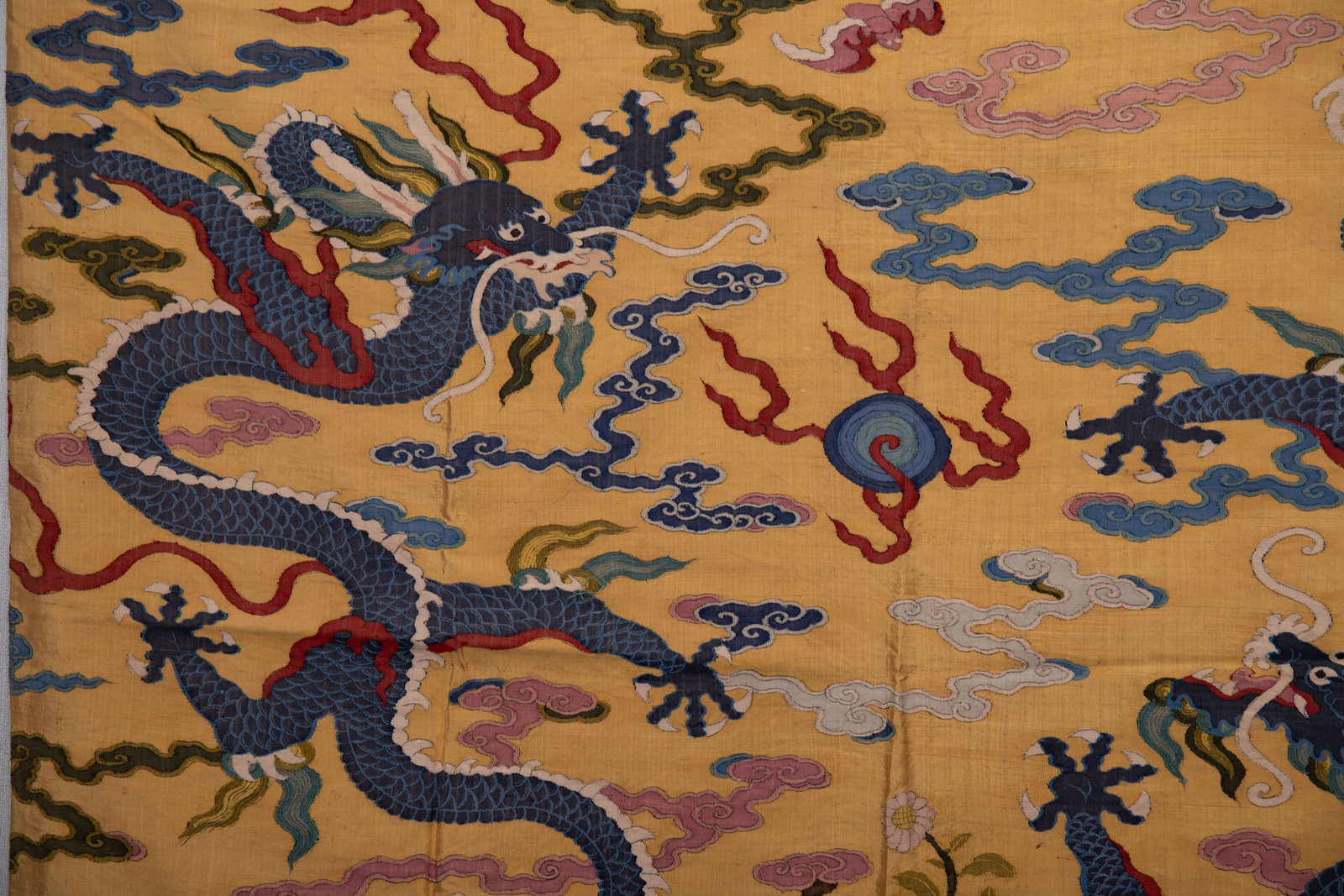 Silk Embroidery Cloud and Dragon Pattern Kesi - 3