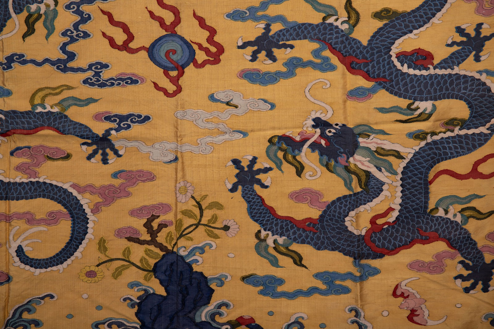 Silk Embroidery Cloud and Dragon Pattern Kesi - 5