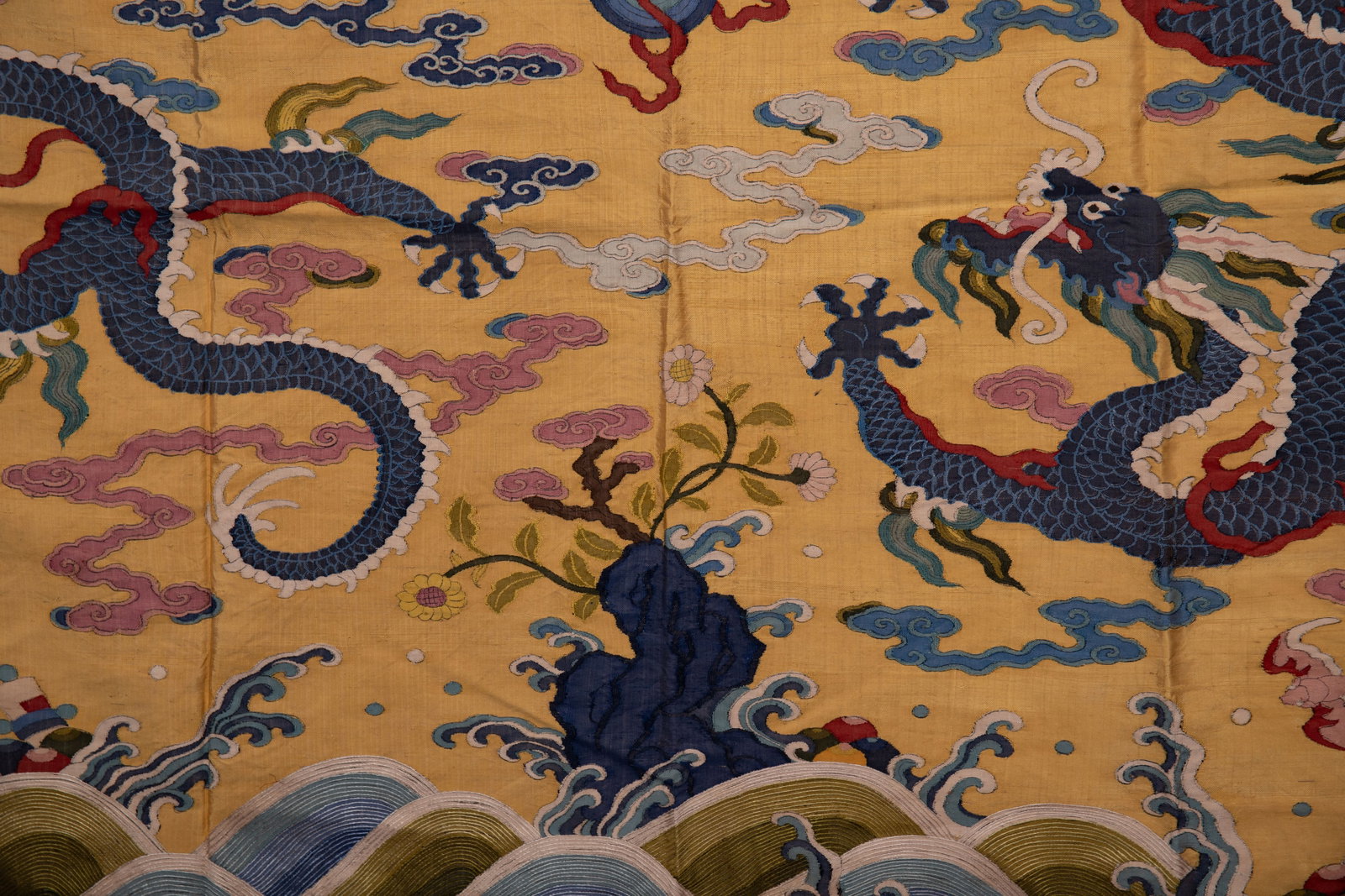 Silk Embroidery Cloud and Dragon Pattern Kesi - 7