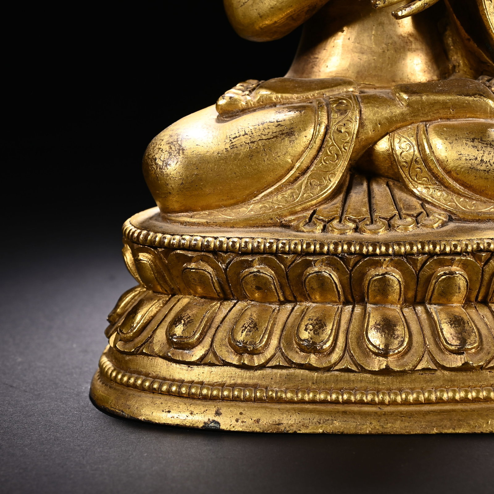 Gilt Bronze Amitabha Figure - 3