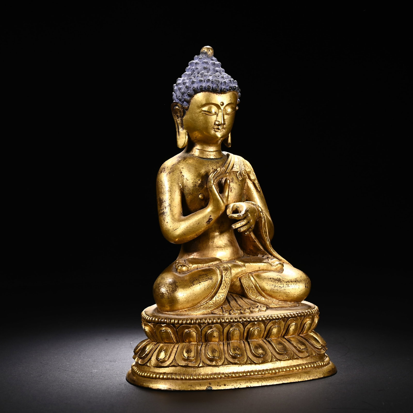 Gilt Bronze Amitabha Figure - 4