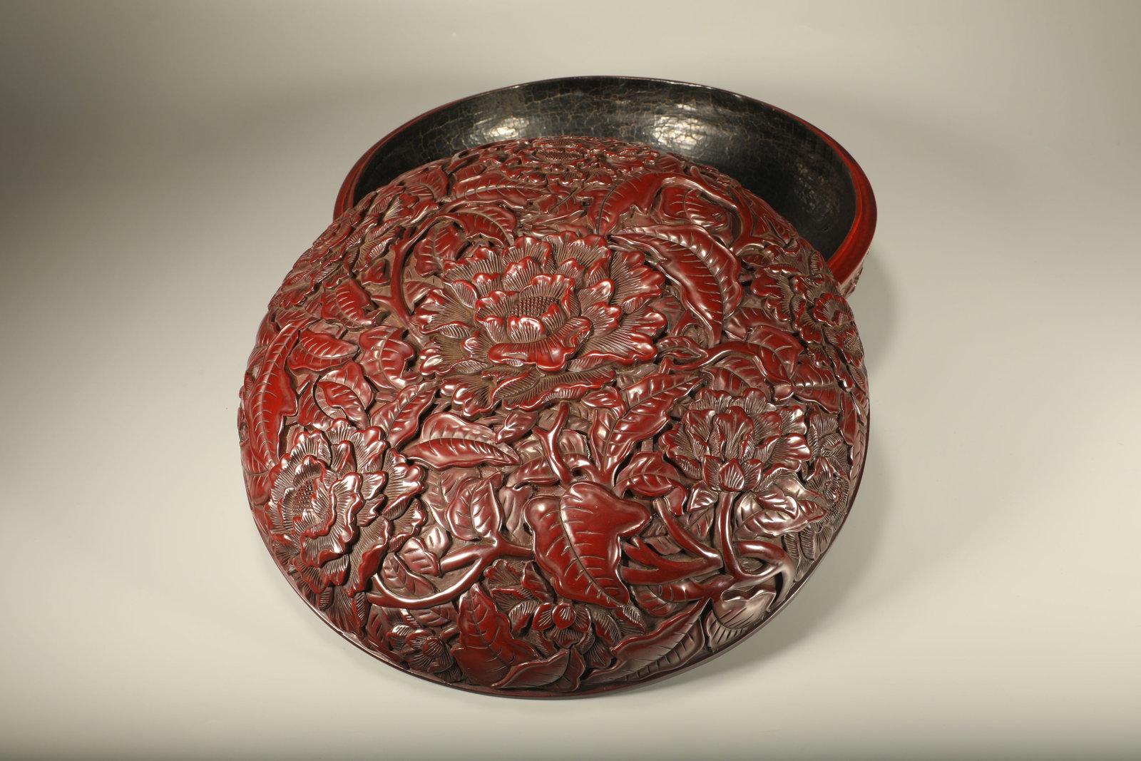 Lacquerware Red Carved Flower Pattern Lid Box: Lacquerware Red Carved Flower Pattern Lid Box (30.6 x 13cm)