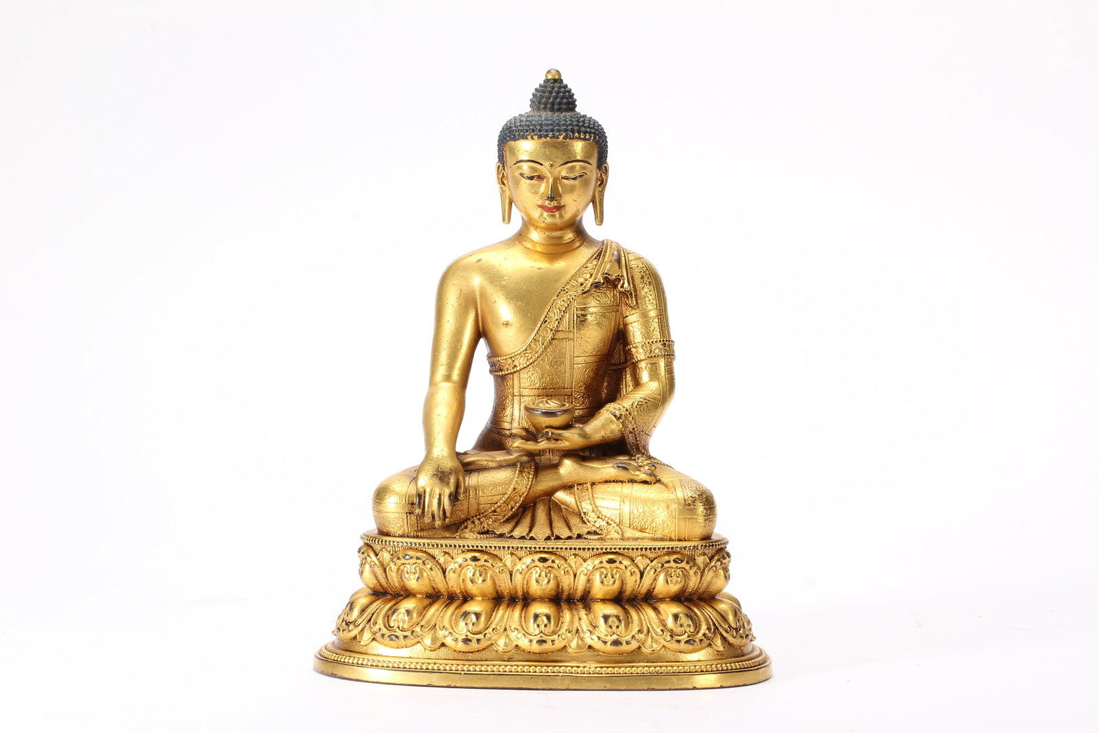 Gilt Bronze Infinite Life Buddha Figure: Gilt Bronze Infinite Life Buddha Figure (12 x 8.5 x 15.5cm?730g)