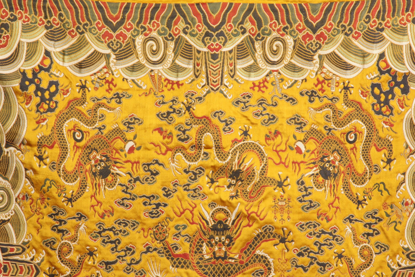 Silk Embroidery Cloud and Dragon Pattern Kesi - 3