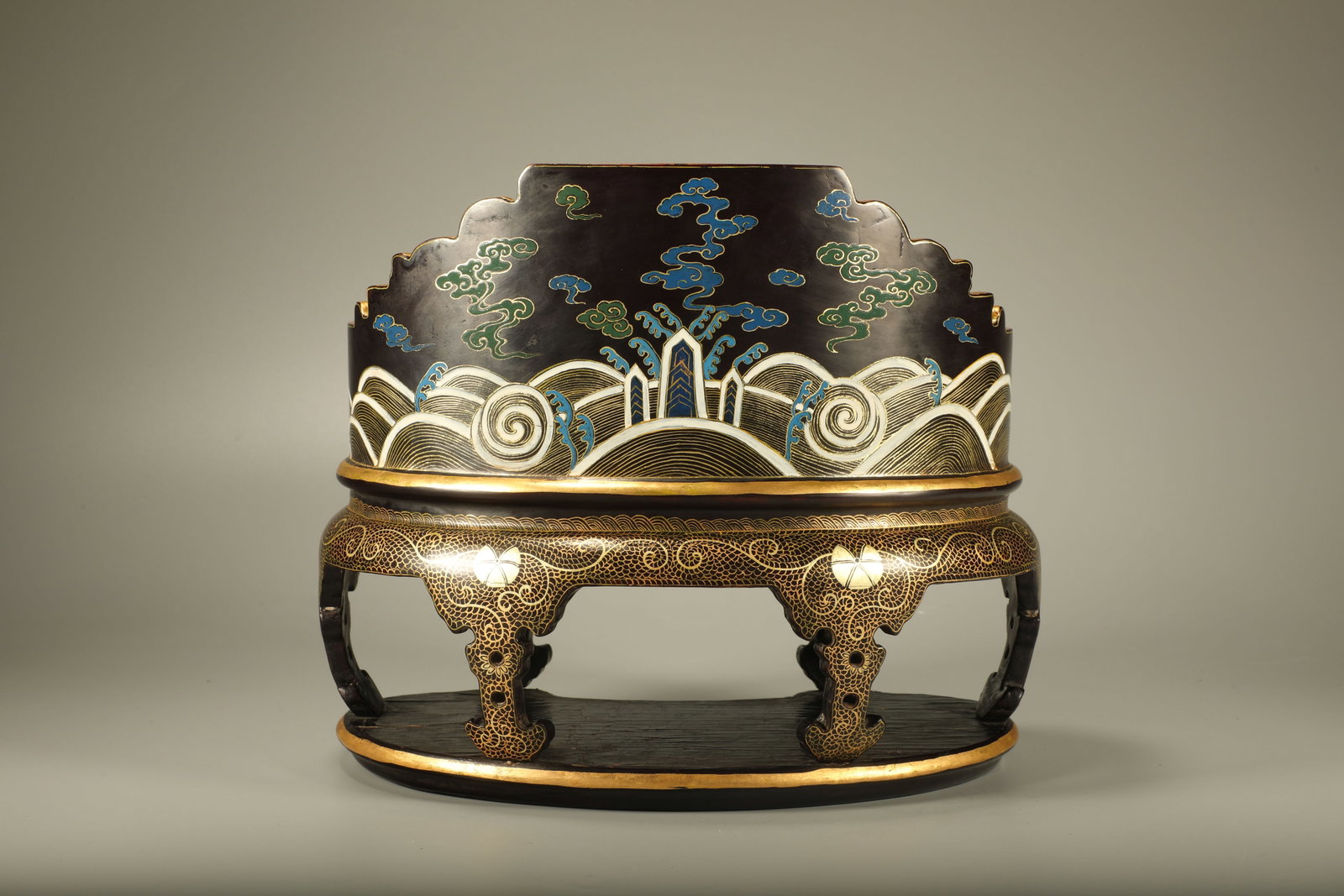 Lacquerware Gold Drawing Colour Painted Cloud and Dragon Pattern Chair - 4