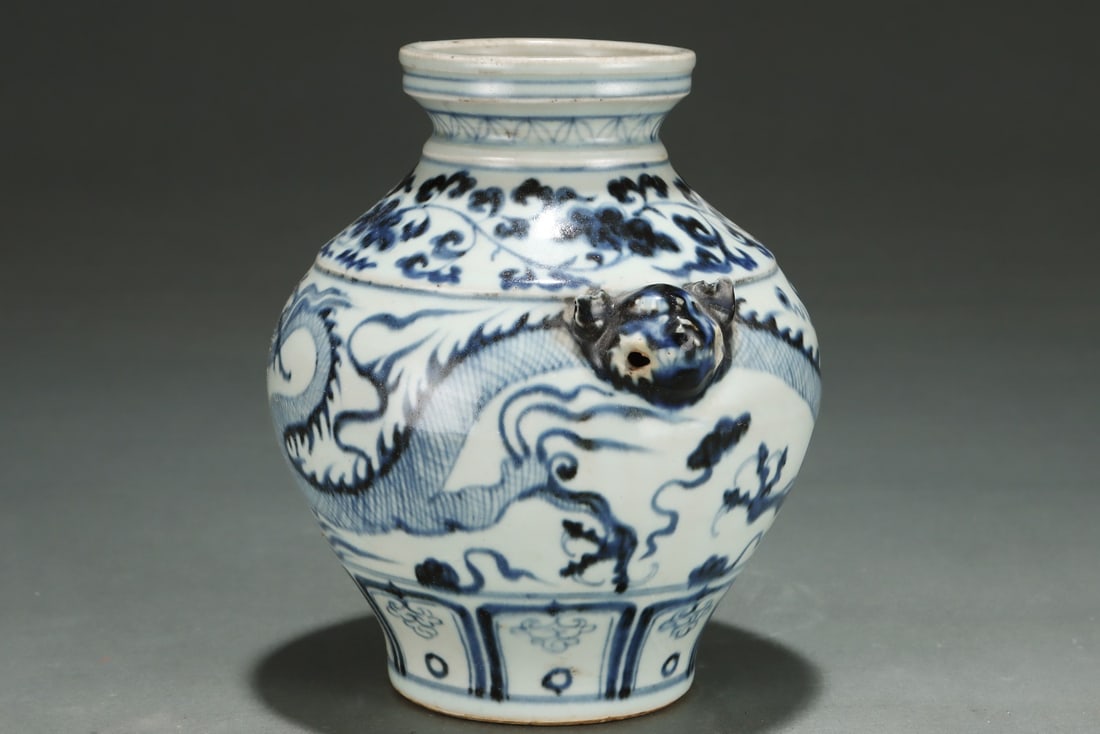 Blue and White Cloud and Dragon Pattern Porcelain Vase - 5