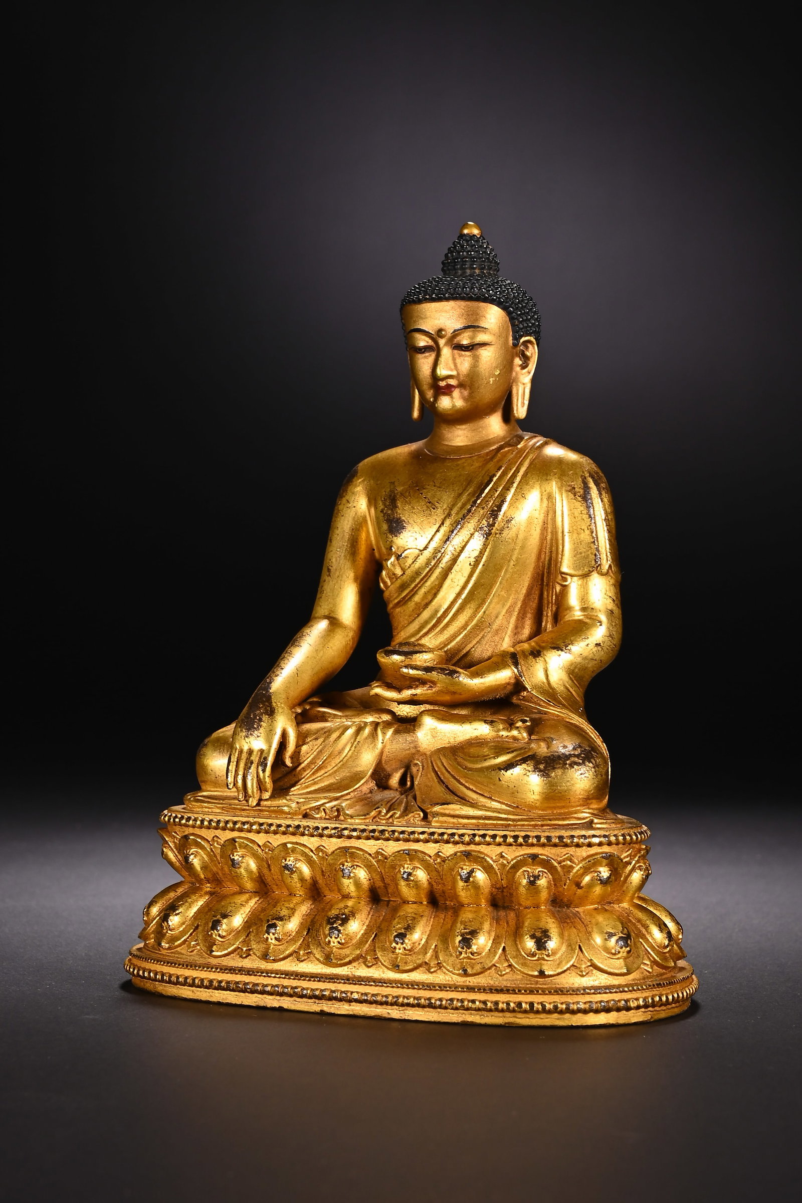 Gilt Bronze Sakyamuni Figure - 4