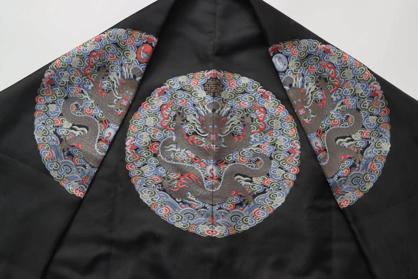 Silk Embroidery Cloud and Dragon Pattern Dragon Robe - 9