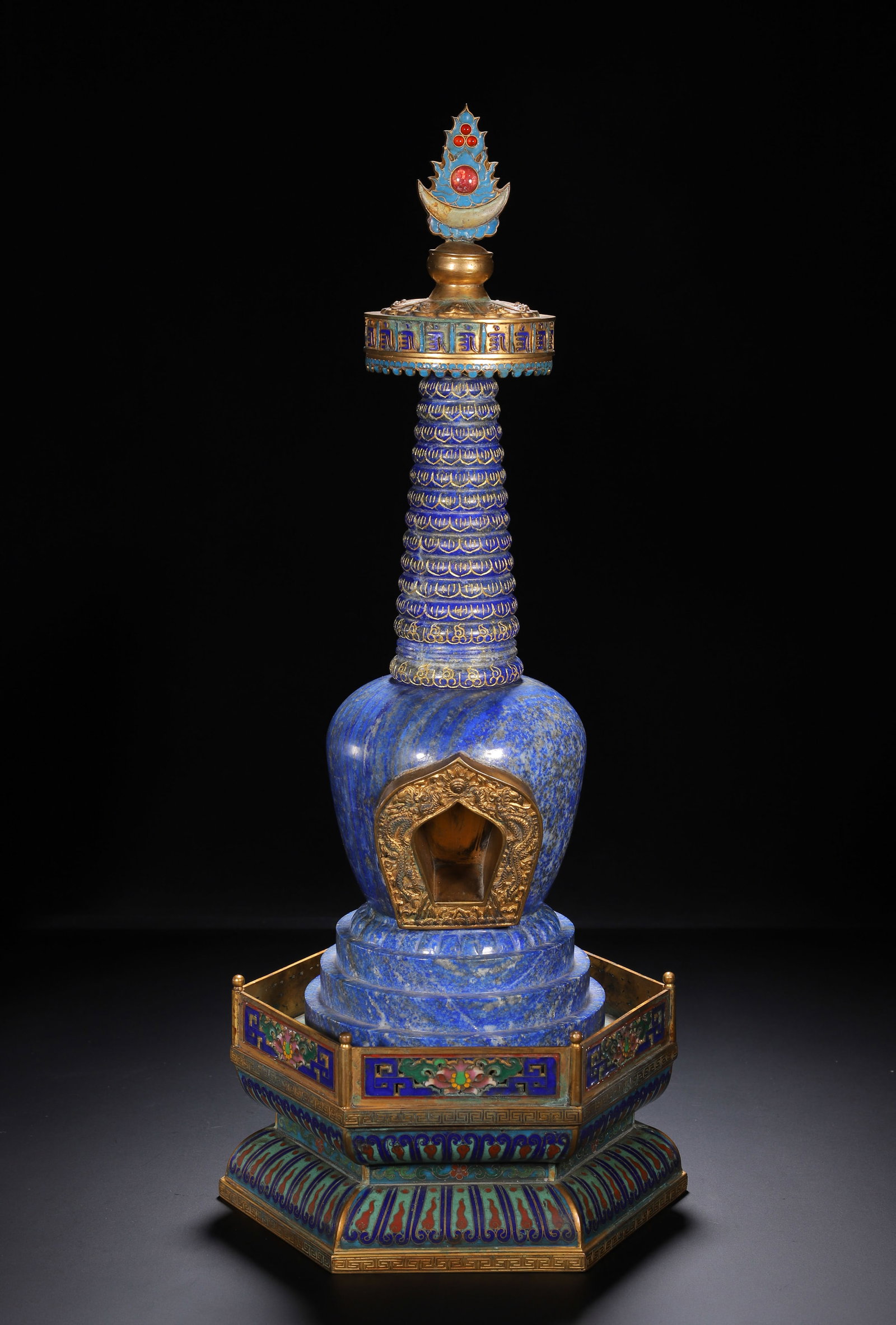 Lapis Inlaid Gilt Bronze Carved Dragon Pattern Buddha Niche: Lapis Inlaid Gilt Bronze Carved Dragon Pattern Buddha Niche (20 x 20 x 50cm)