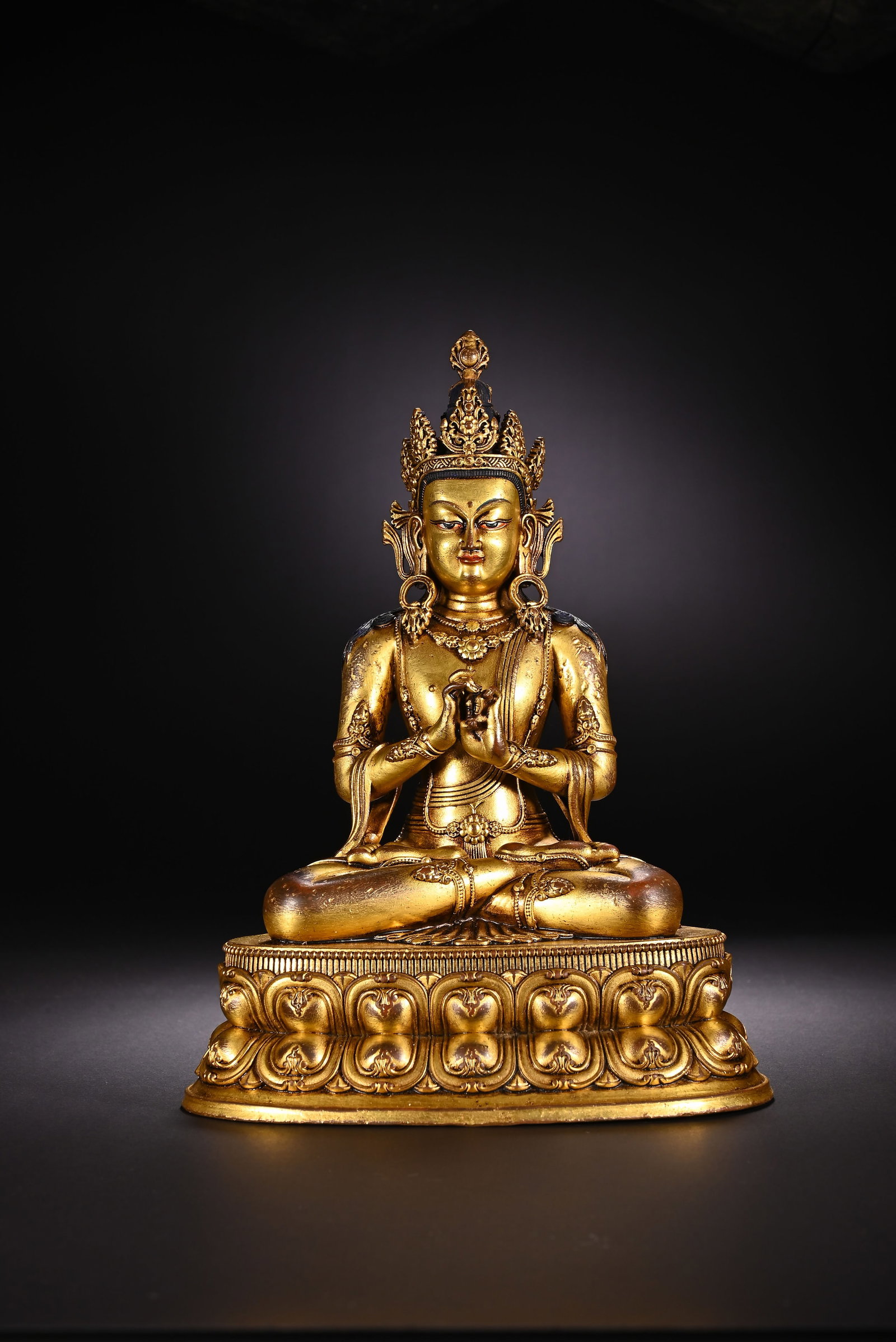 Gilt Bronze GuanYin Figure (1 of 9)