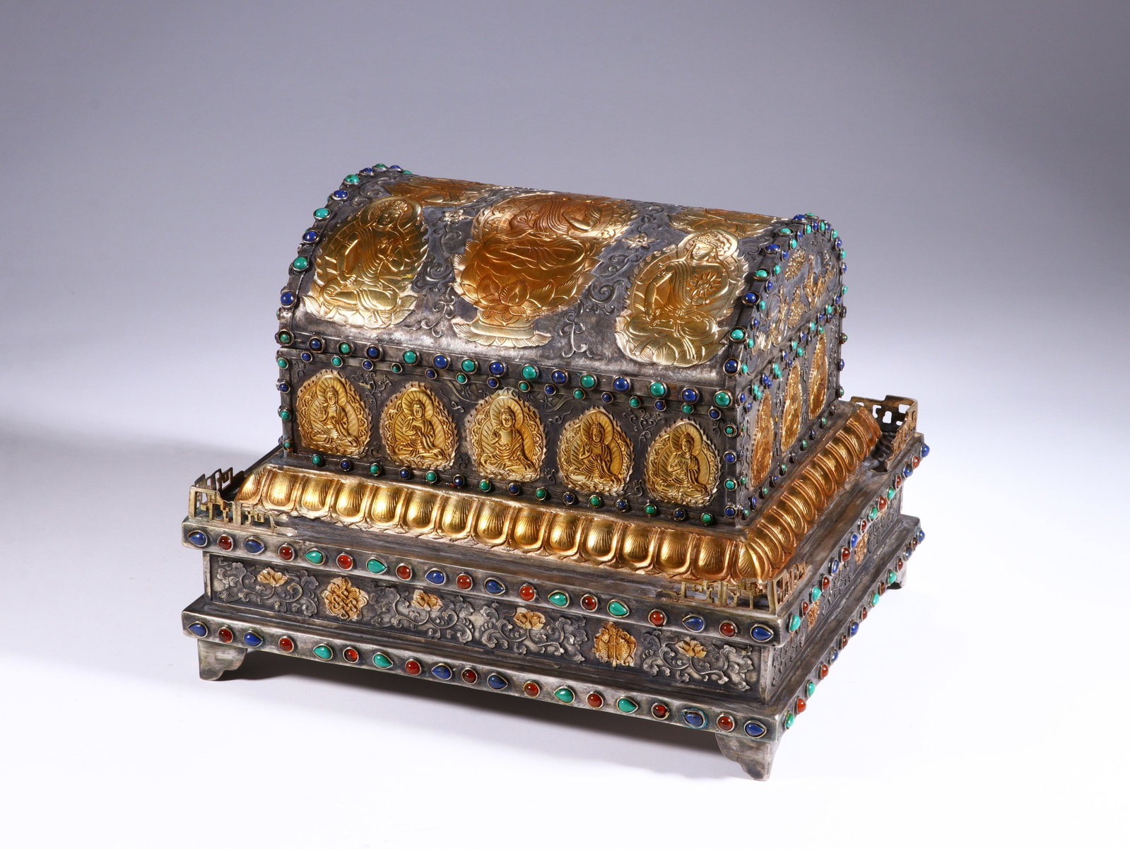 Gilt Silver Inlaid Gem Stone Carved Buddha Pattern Buddhist Sutras Box: Gilt Silver Inlaid Gem Stone Carved Buddha Pattern Buddhist Sutras Box (21 x 28cm)