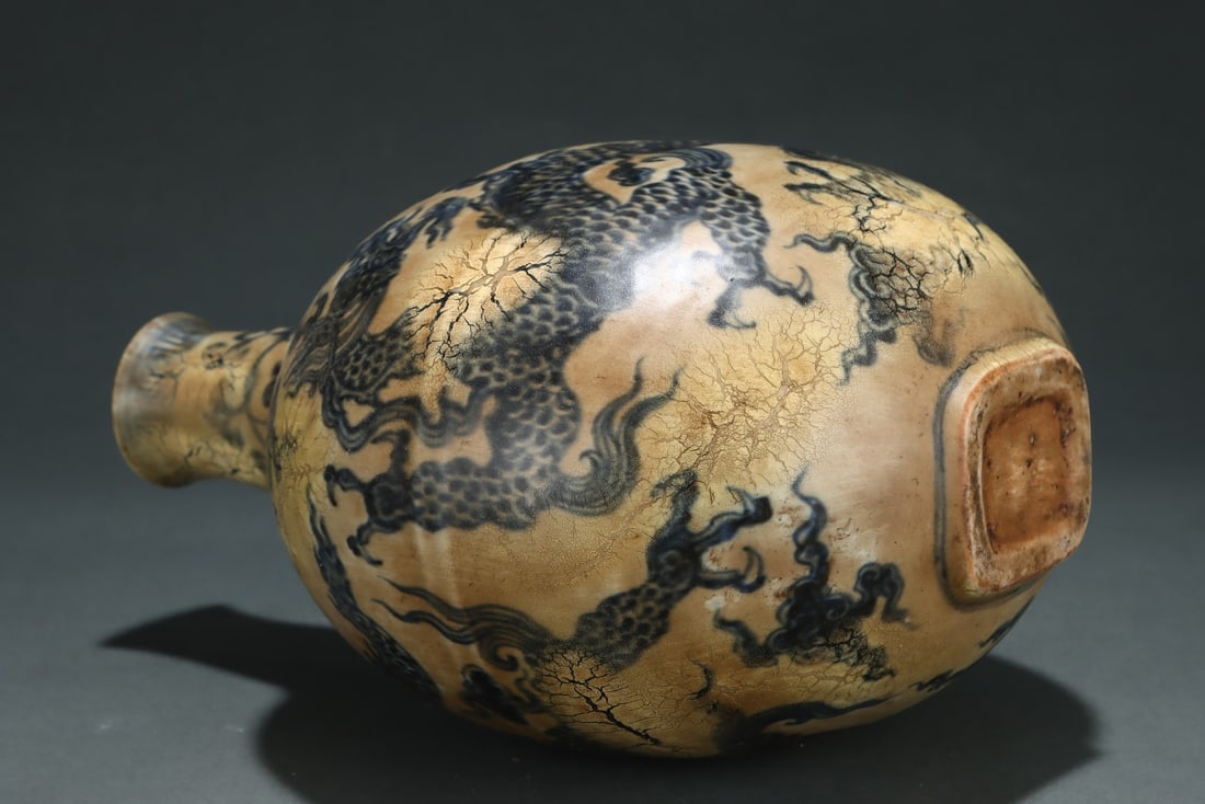 Blue and White Cloud and Dragon Pattern Porcelain Vase - 8