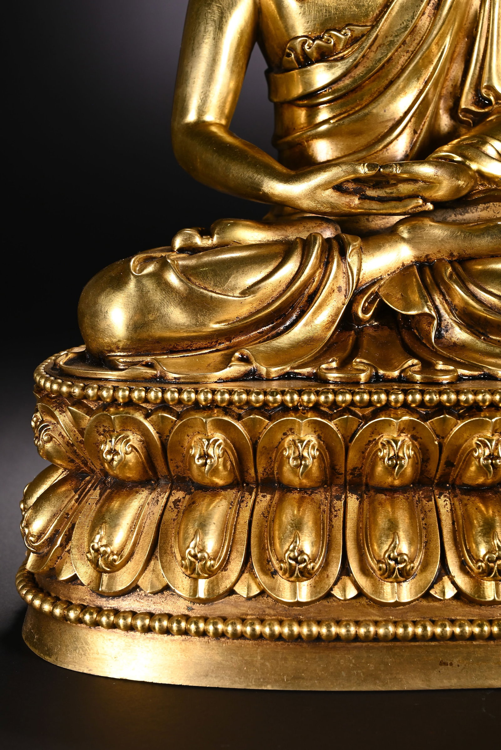 Gilt Bronze Sakyamuni Figure - 3