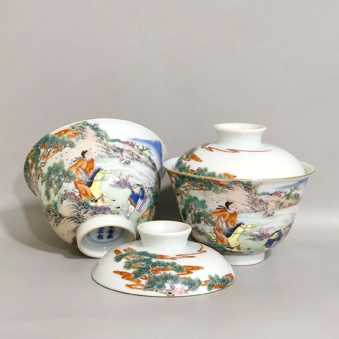 Pair of Famille Rose Landscape and Character Story Pattern Porcelain Lid Cup: Pair of Famille Rose Landscape and Character Story Pattern Porcelain Lid Cup (9.2 x 8.5cm)