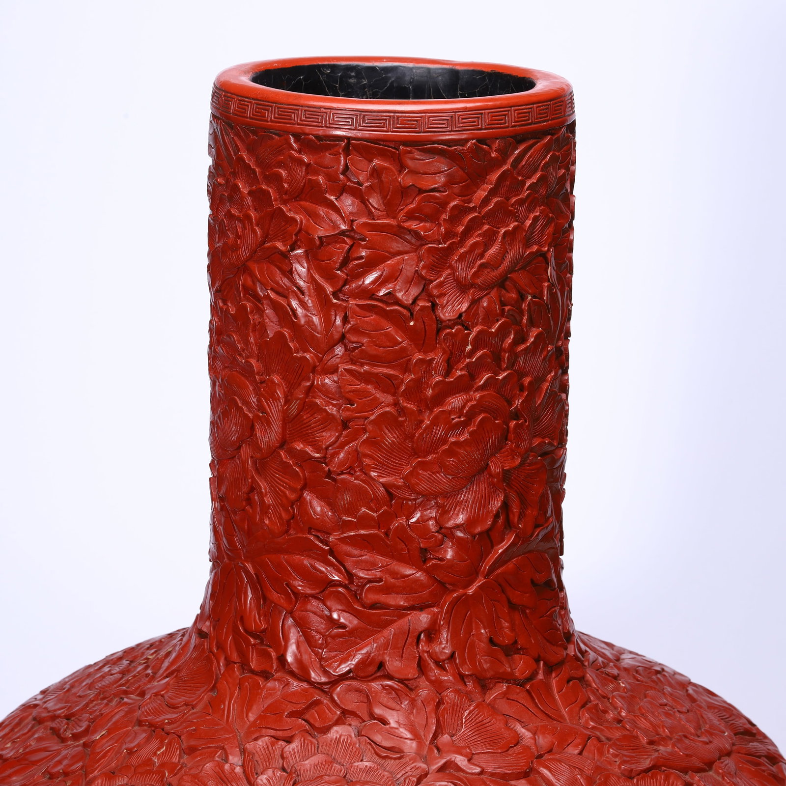 Lacquerware Red Carved Flower Pattern Tianqiu Vase - 2
