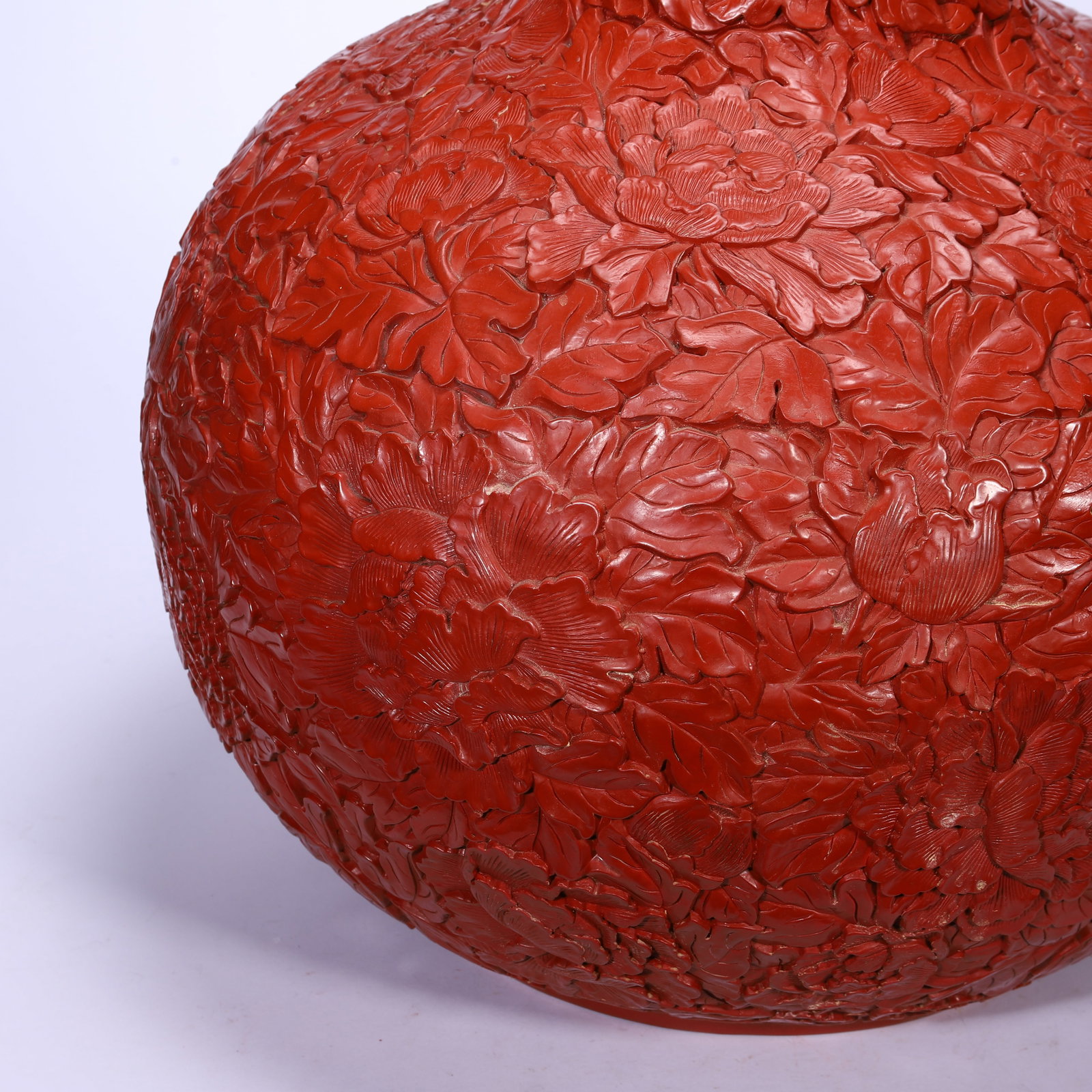 Lacquerware Red Carved Flower Pattern Tianqiu Vase - 4