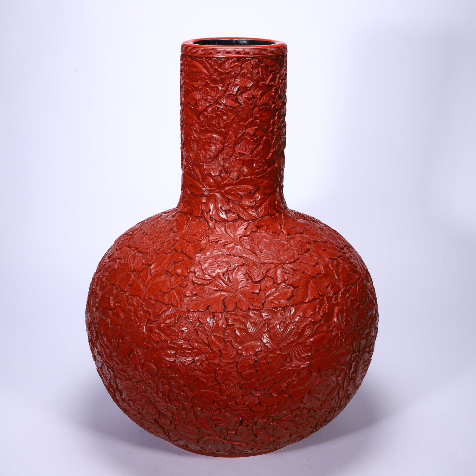 Lacquerware Red Carved Flower Pattern Tianqiu Vase - 5