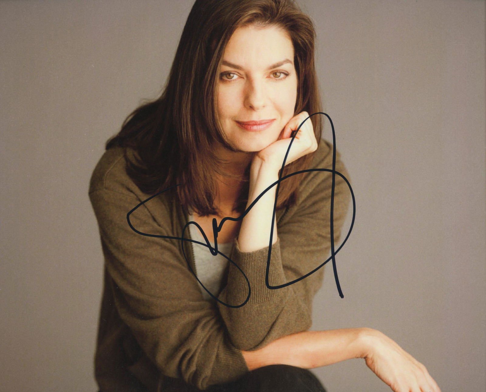 Sela Ward signed photo: Sela Ward signed photo. 8x10 inches