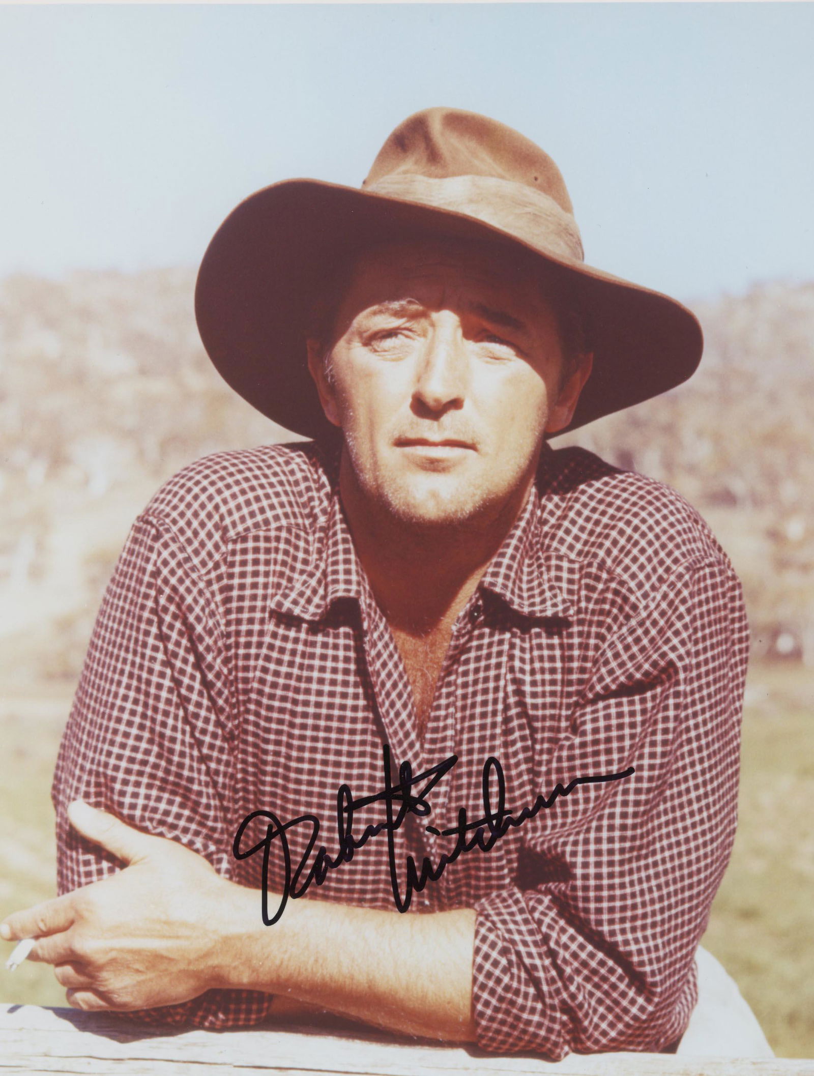 Robert Mitchum signed photo (1 of 1)