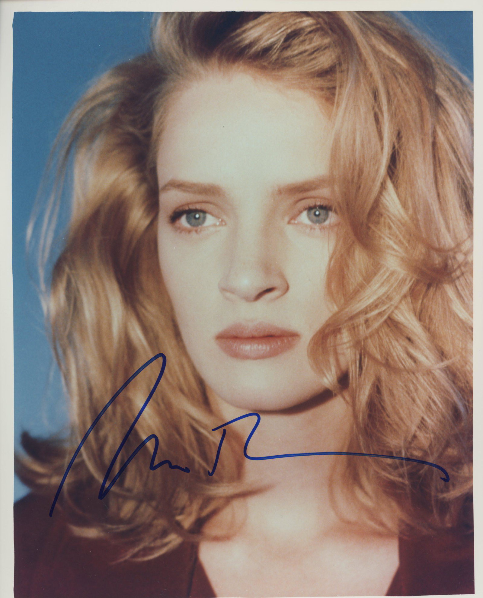 Uma Thurman signed photo (1 of 1)