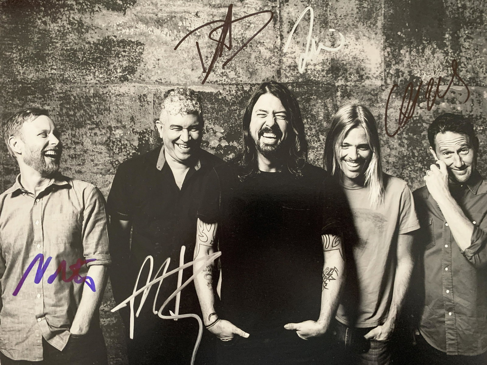 Foo Fighters signed photo (1 of 1)