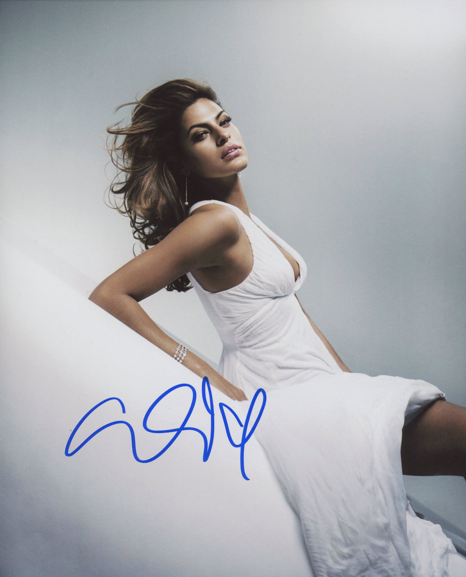 Eva Mendes signed photo (1 of 1)