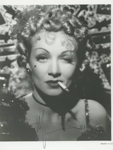 Marlene Dietrich signed photo: Marlene Dietrich autographed photo.