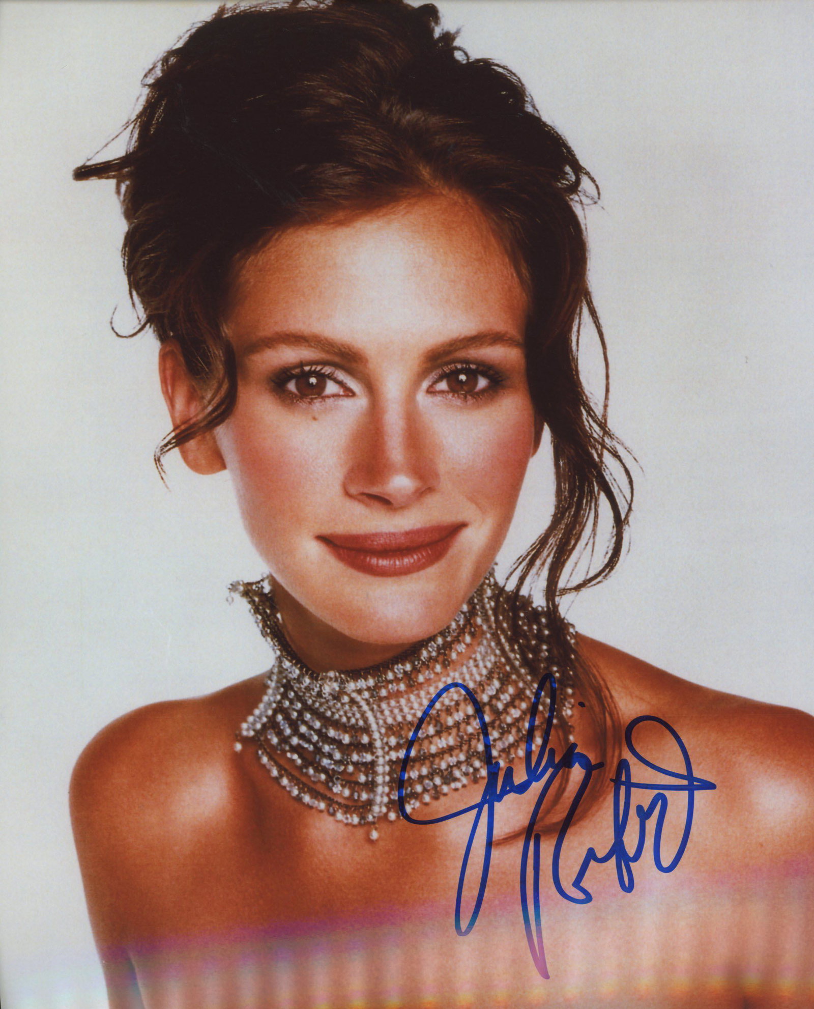 Julia Roberts signed photo: Julia Roberts autographed photo.