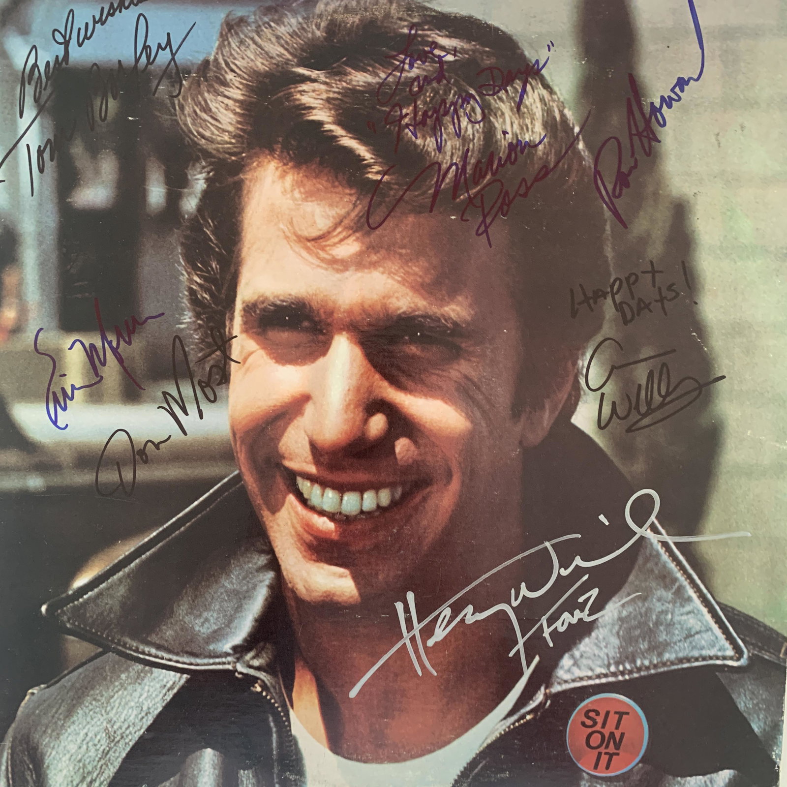 Happy Days signed sound track: Happy Days signed sound track autographed by Ron Howard, Henry Winkler, Tom Bosley, Marion Ross, Anson Williams, Don Most and Erin Moran
