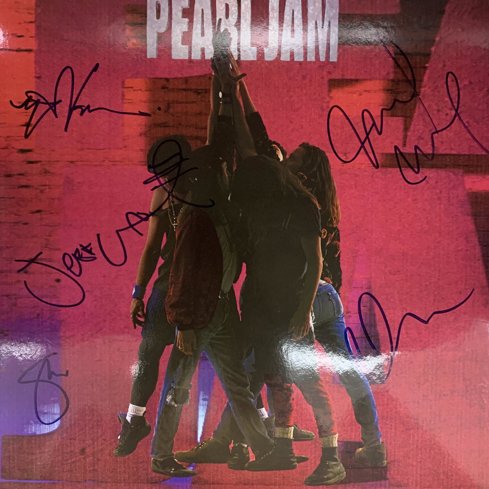 Pearl Jam Ten signed album: Pearl Jam Ten signed album autographed by Eddie Vedder, Jeff Ament, Stone Gossard, Mike McCready and Dave Krusen