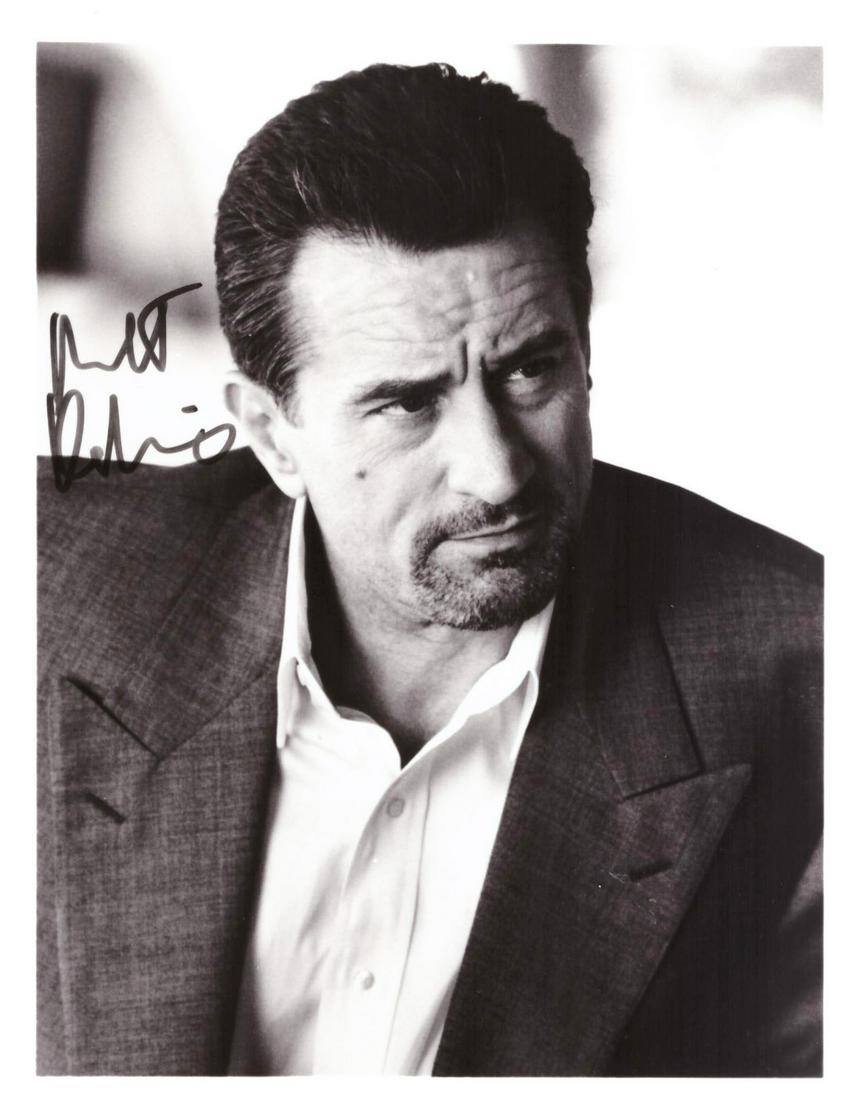 Robert De Niro signed movie photo: Robert De Niro signed movie photo. 5x7 inches