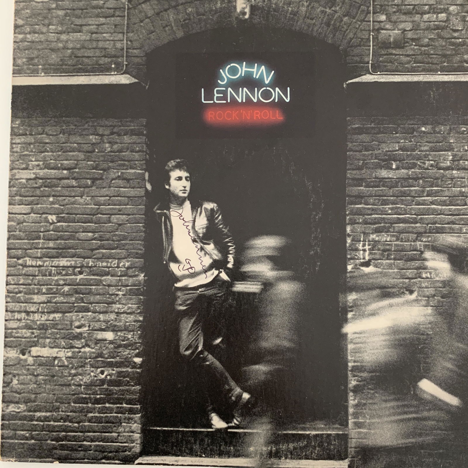 John Lennon Rock N Roll signed album: John Lennon Rock N Roll signed album