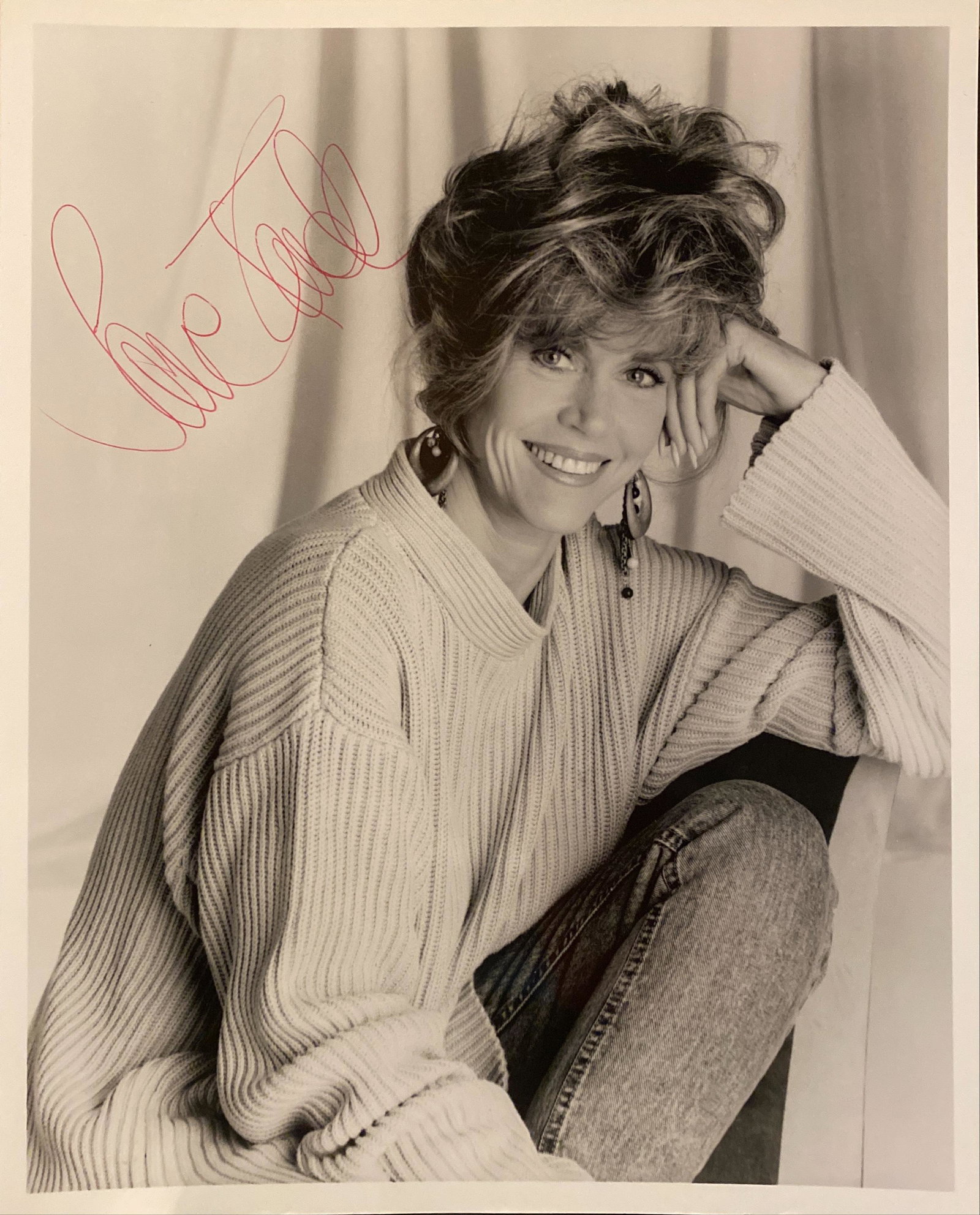 Jane Fonda signed photo: Jane Fonda signed photo. 8x10 inches