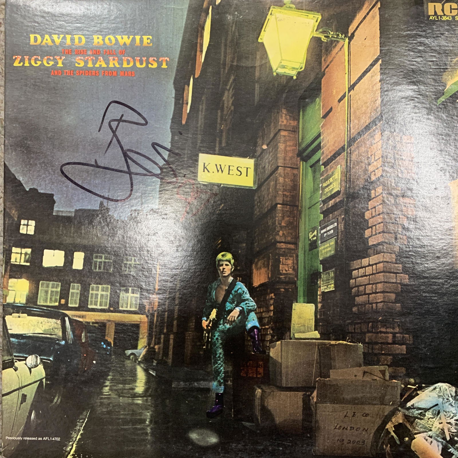 David Bowie Ziggy Stardust signed album: David Bowie Ziggy Stardust signed album