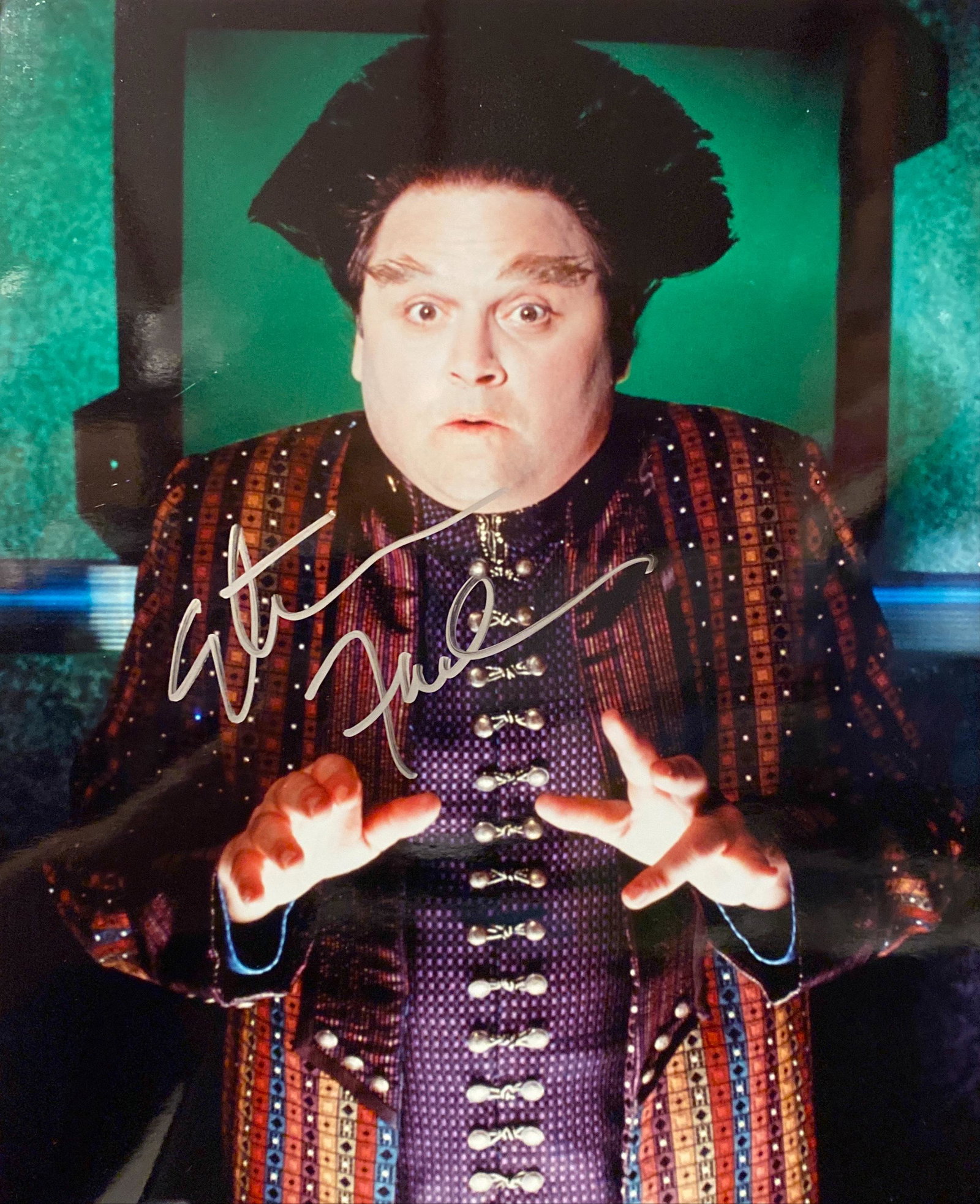 Babylon 5 Stephen Furst signed photo: Babylon 5 Stephen Furst signed photo. 8x10 inches
