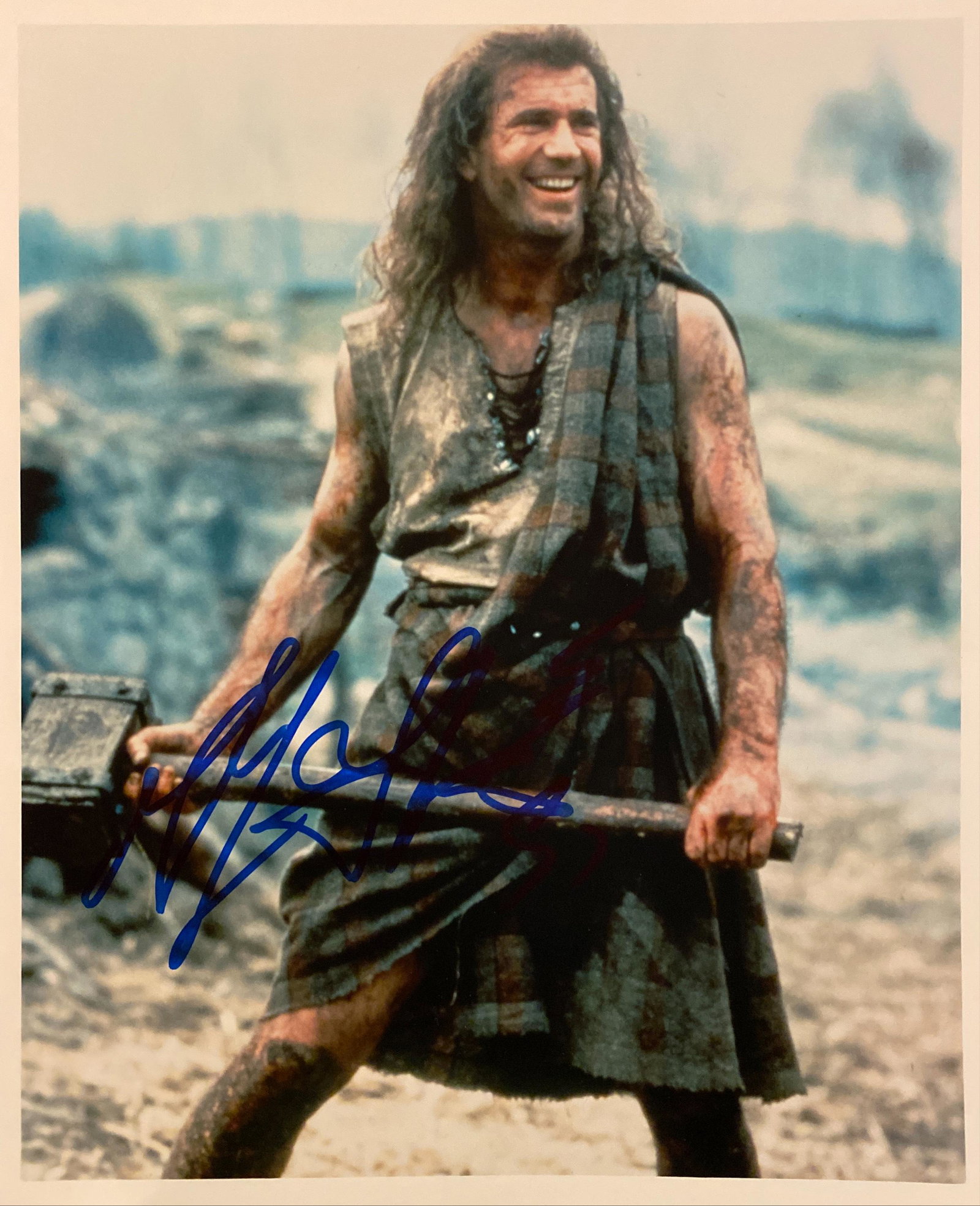 Braveheart Mel Gibson signed movie photo: Braveheart signed movie photo autographed by Mel Gibson. 8x10 inches