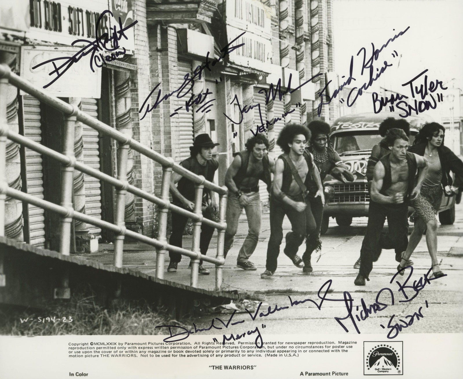 The Warriors signed movie photo: The Warriors signed movie photo autographed by Dorsey Wright, Thomas G. Waites, Terry Michos, David Harris, Brian Tyler, Michael Beck and Deborah Van Valkenburgh. 8x10 inches