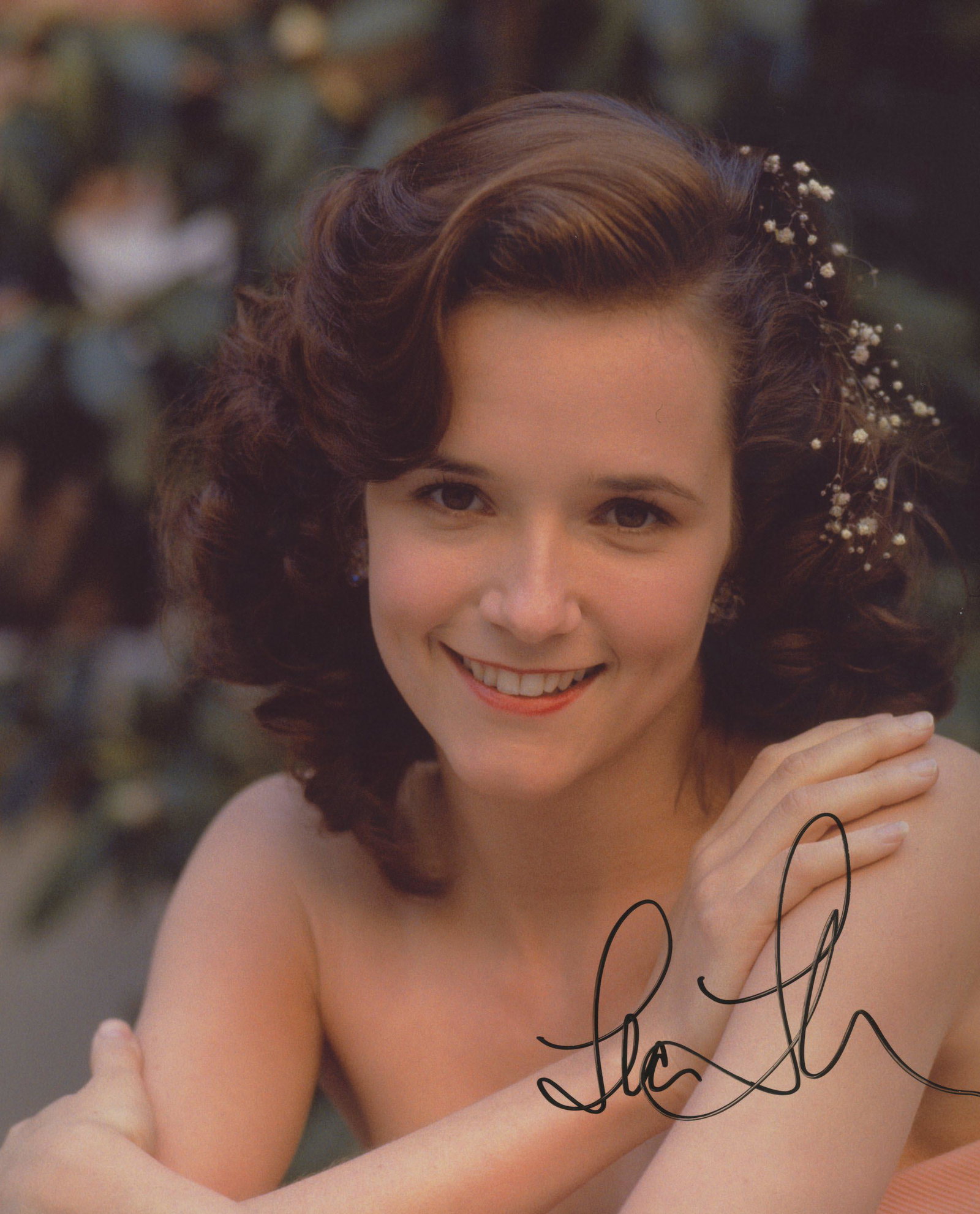 Lea Thompson signed photo: Lea Thompson signed photo. 8x10 inches.