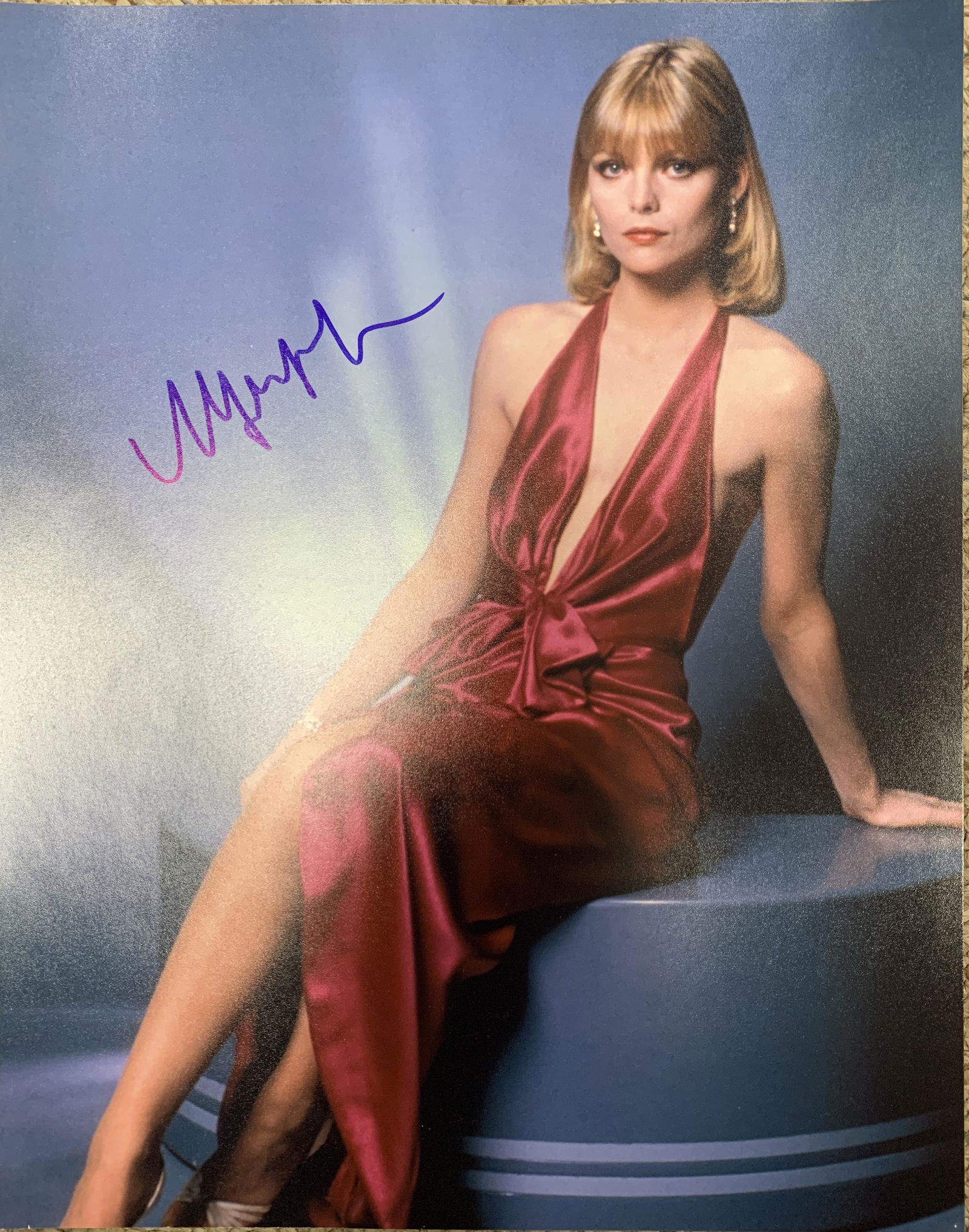 Michelle Pfeiffer Scarface signed photo: Michelle Pfeiffer Scarface signed photo. 11x14 inches