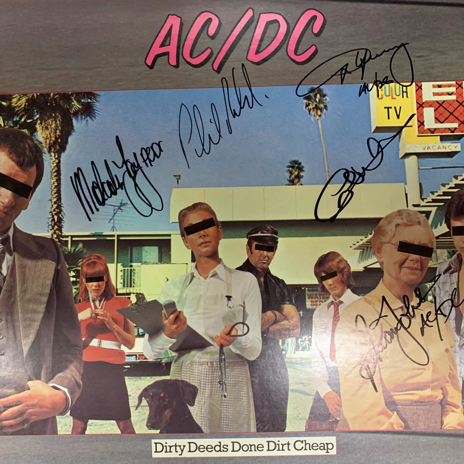 AC/DC signed record: AC/DC Dirty Deeds Done Dirt Cheap signed album autographed by Brian Johnson, Angus Young, Malcolm Young, Cliff Williams, and Phil Rudd
